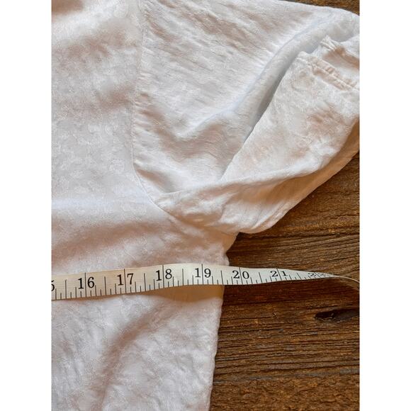 Shore Cropped Button-Up White Blouse Size XS - Picture 9 of 10